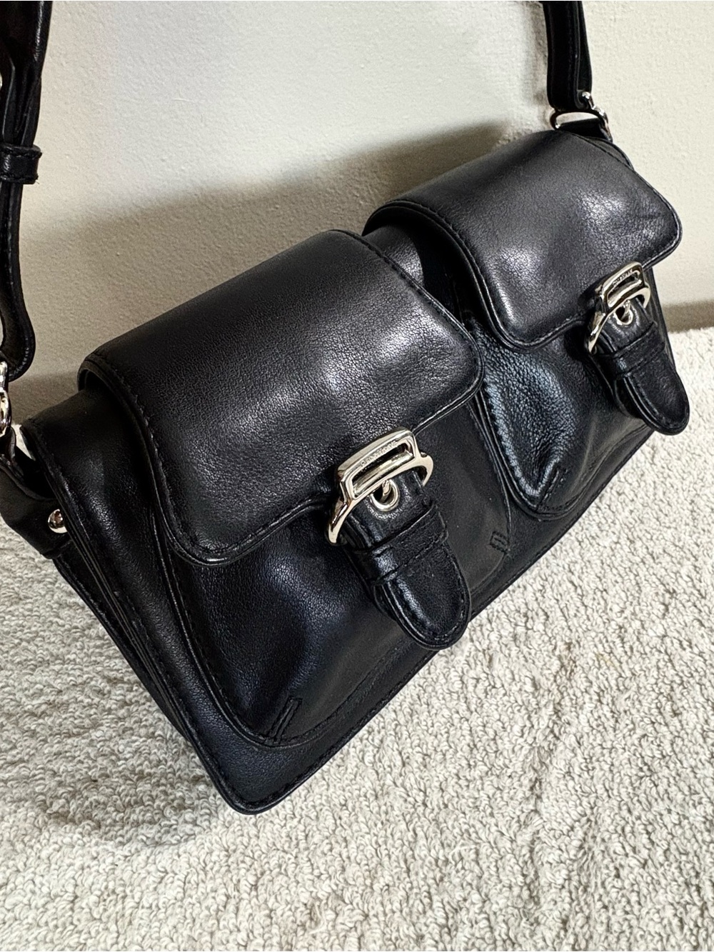 COLE HAAN Black Leather SMALL Classic SHOULDER Hand BAG Purse - Picture 3 of 7